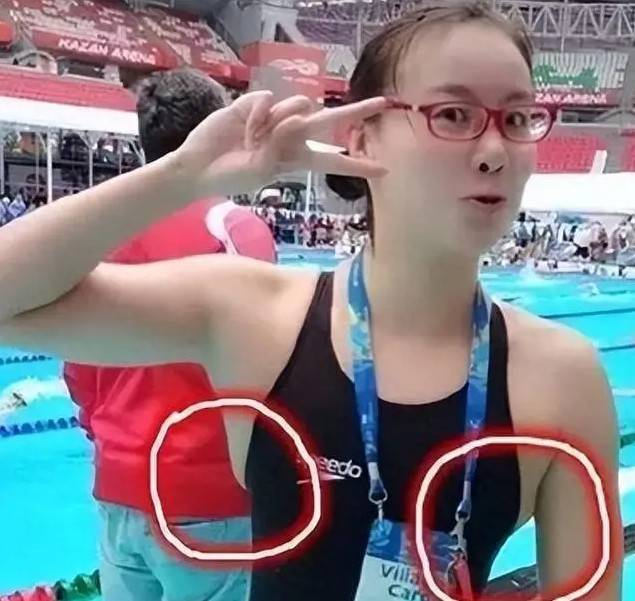 BB体育-女运动员“难以启齿”的心酸：赛前刮毛、赛时忍剧痛、赛后扯泳衣|全运会|经期|体毛|身体|女性_新浪体育_新浪新闻